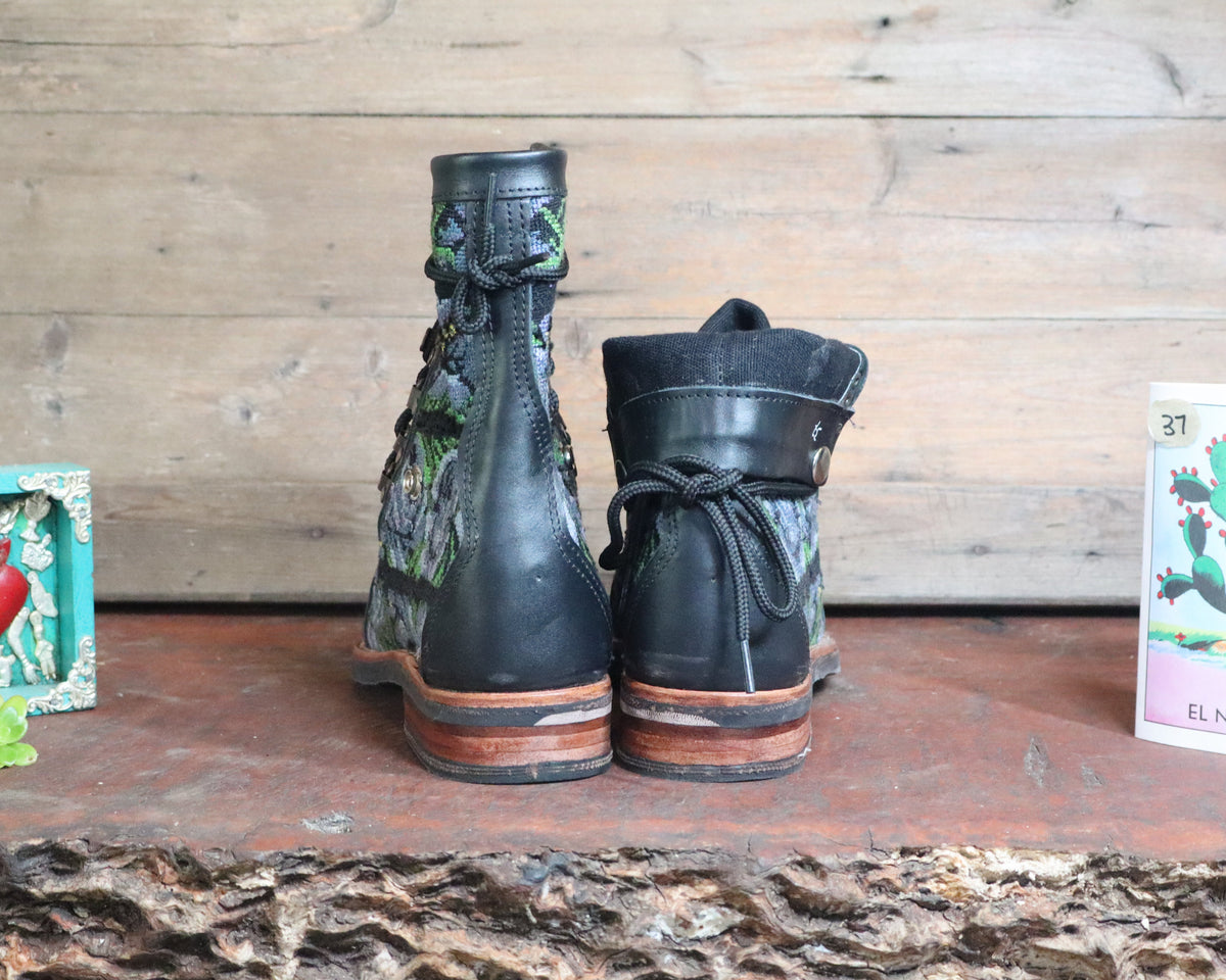 Size 37 - Gypsy Boots - Grey Roses