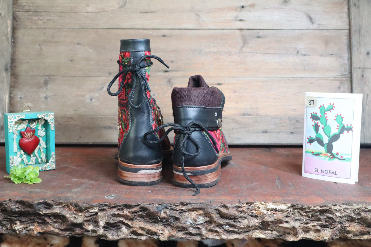 Size 37 - Gypsy Boots - Pink Flowers