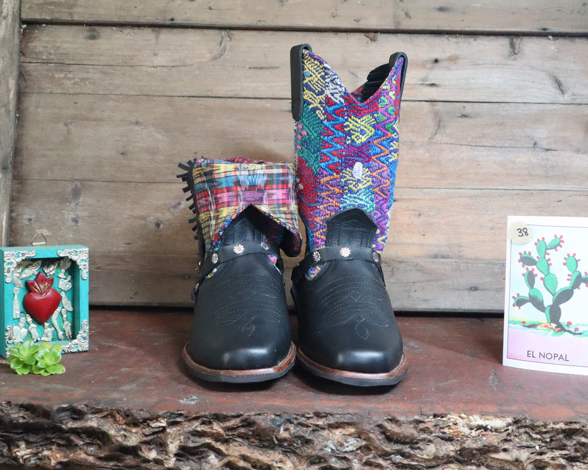 Size 38 - Blunt Toe Cowgirl Bling - Pastel Patterns