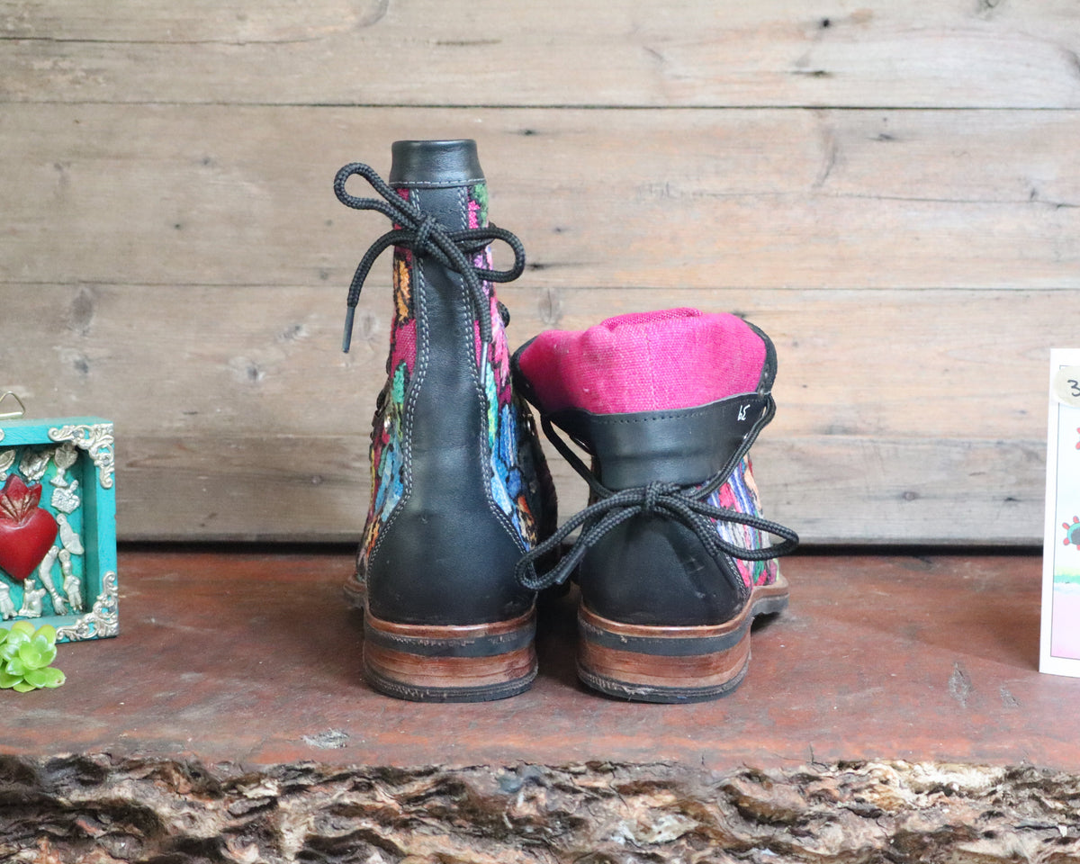 Size 39 - Gypsy Boots - Digital Garden