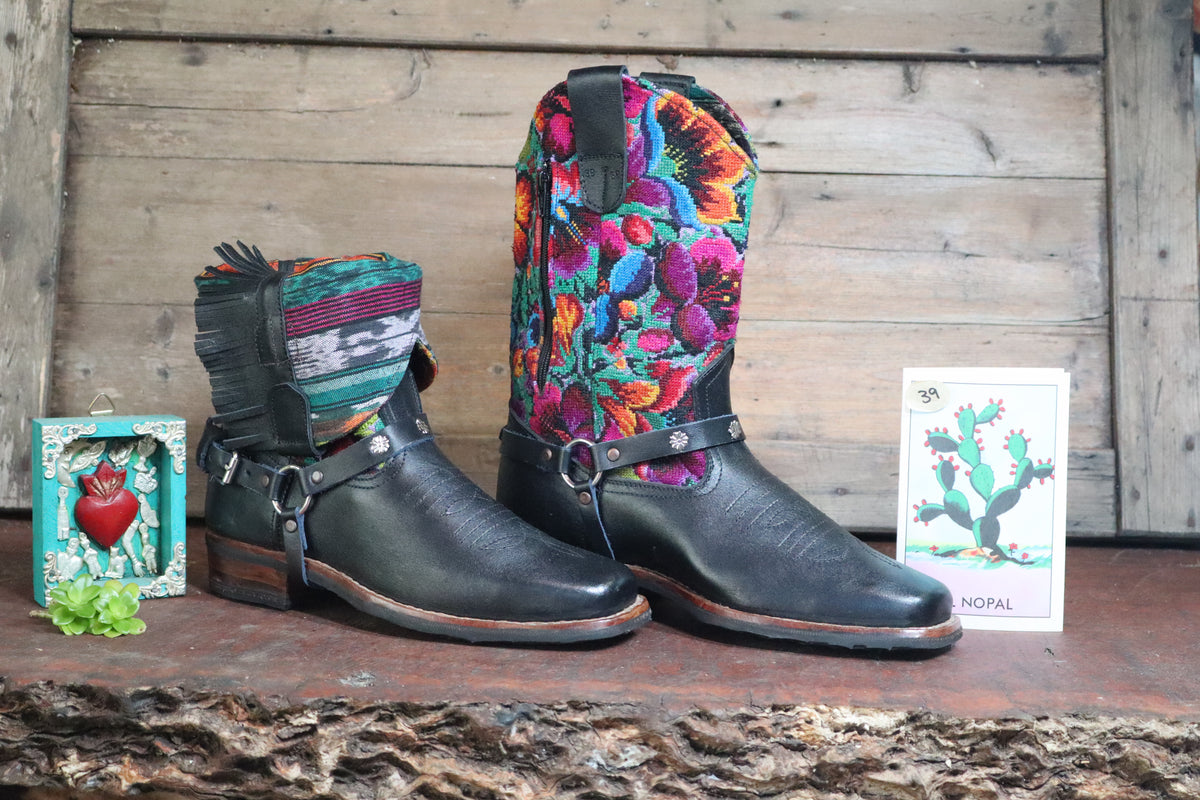 Size 39 - Blunt Toe Cowgirl Bling -Flowers on Terqouise