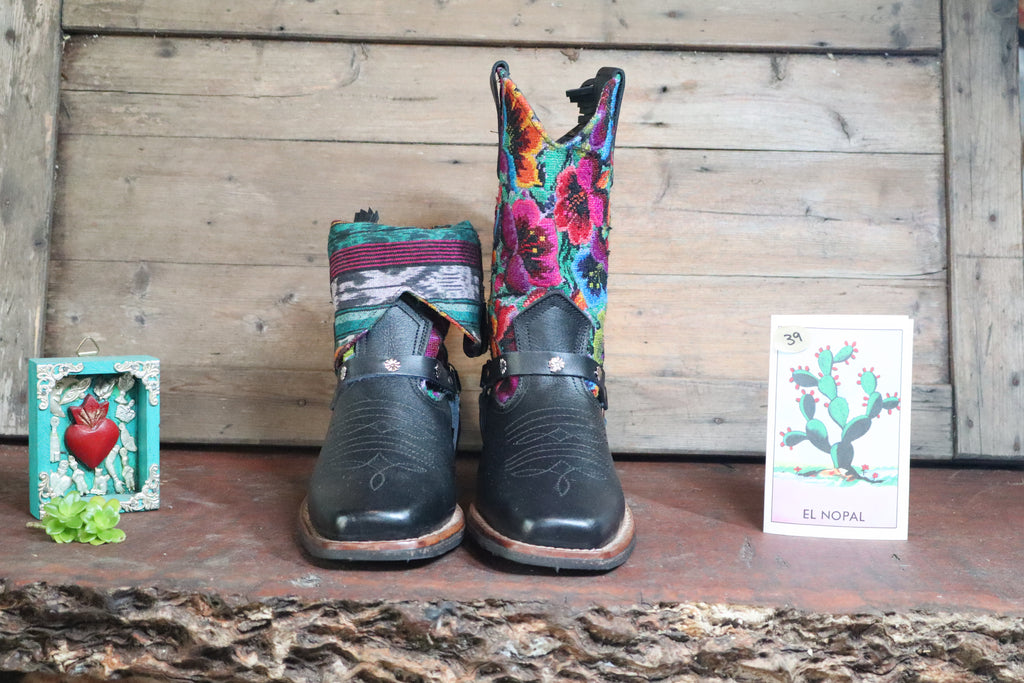 Size 39 - Blunt Toe Cowgirl Bling -Flowers on Terqouise