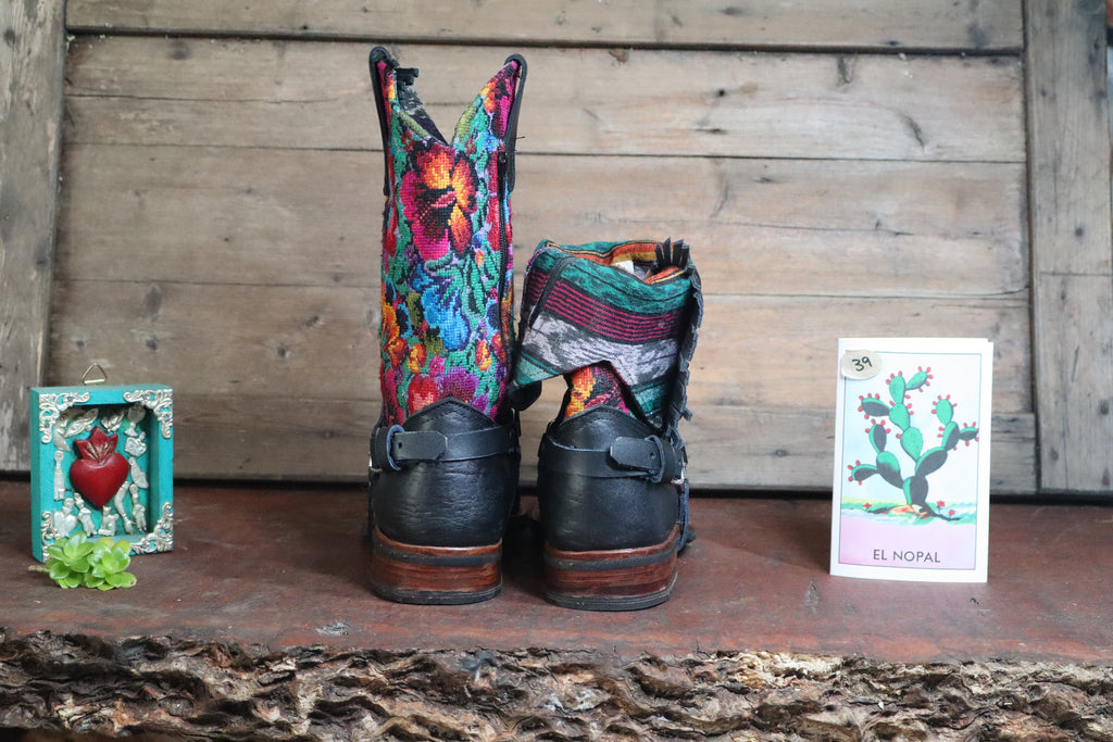 Size 39 - Blunt Toe Cowgirl Bling -Flowers on Terqouise