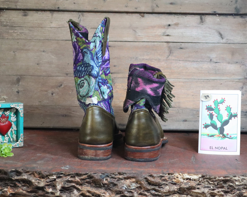 Size 39 - Cowgirl Boots - Pale Green