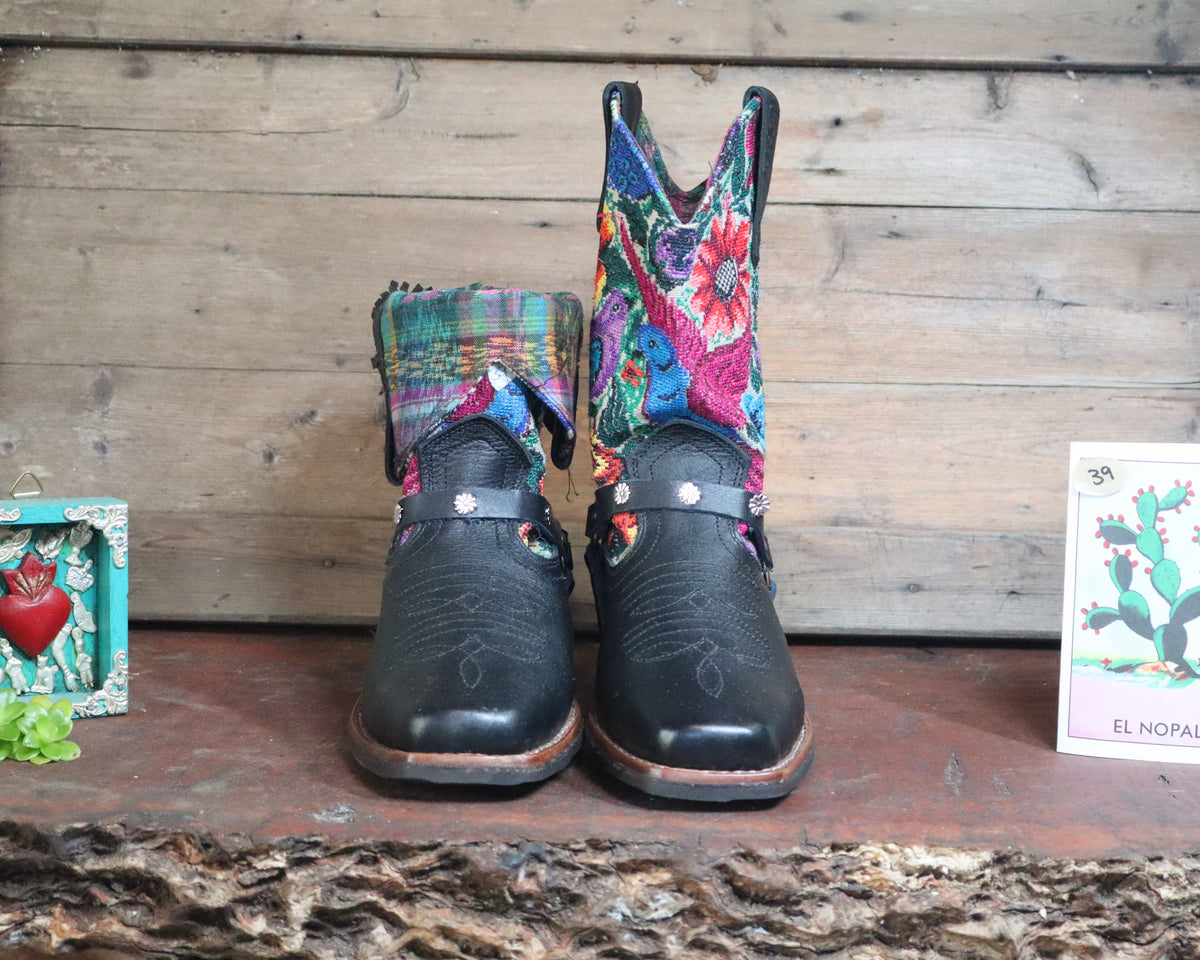 Size 39 - Blunt Toe Cowgirl Bling -Rainbow Birds