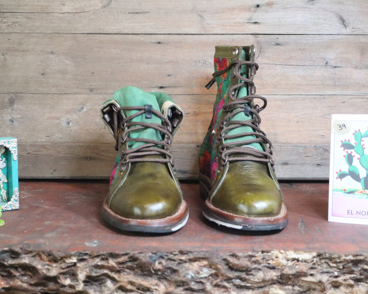 Size 39 - Gypsy Boots - Terquoise Garden