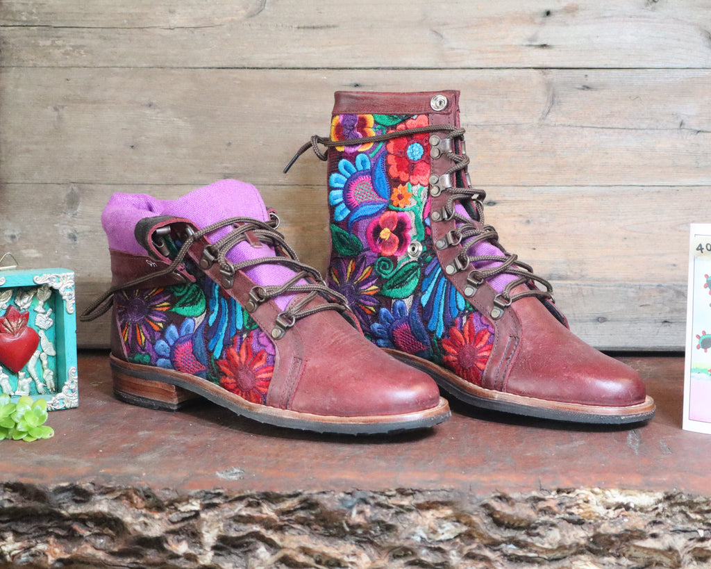 Size 40 - Gypsy Boots - Red Garden