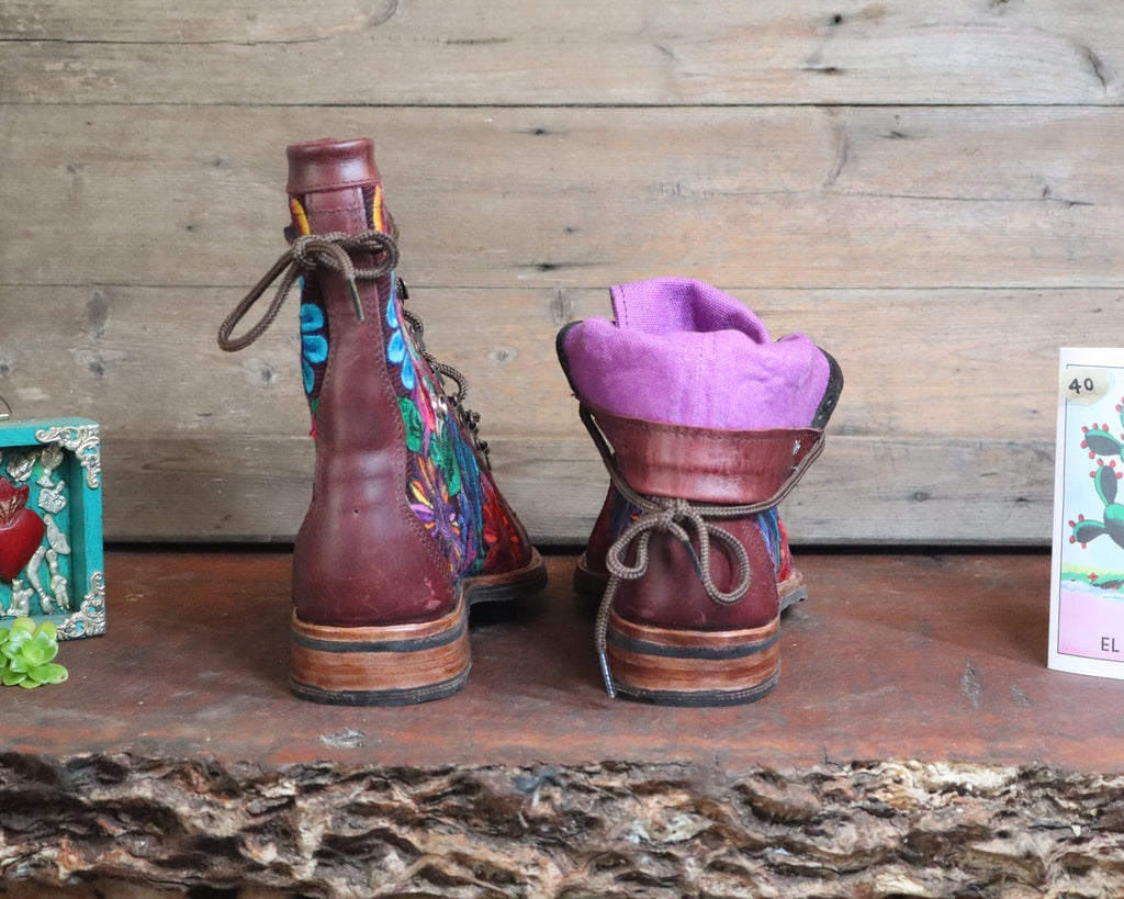 Size 40 - Gypsy Boots - Red Garden