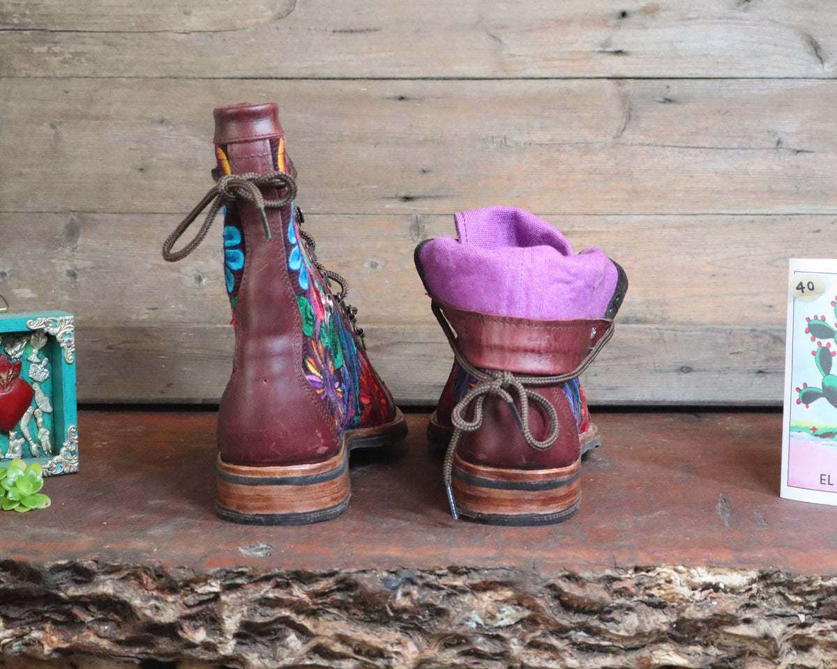 Size 40 - Gypsy Boots - Red Garden