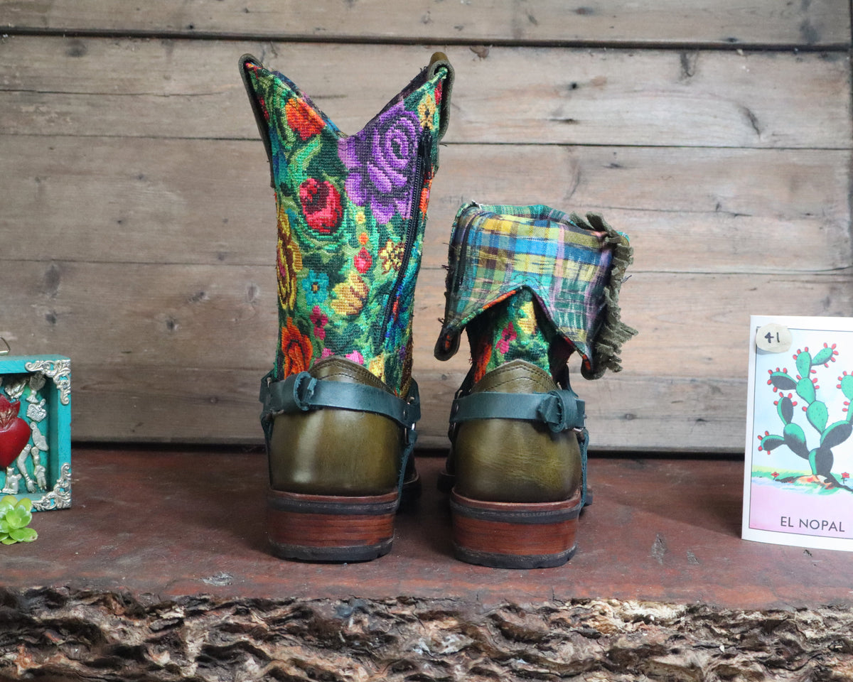 Size 41 - Blunt Toe Cowgirl Bling -Light Green