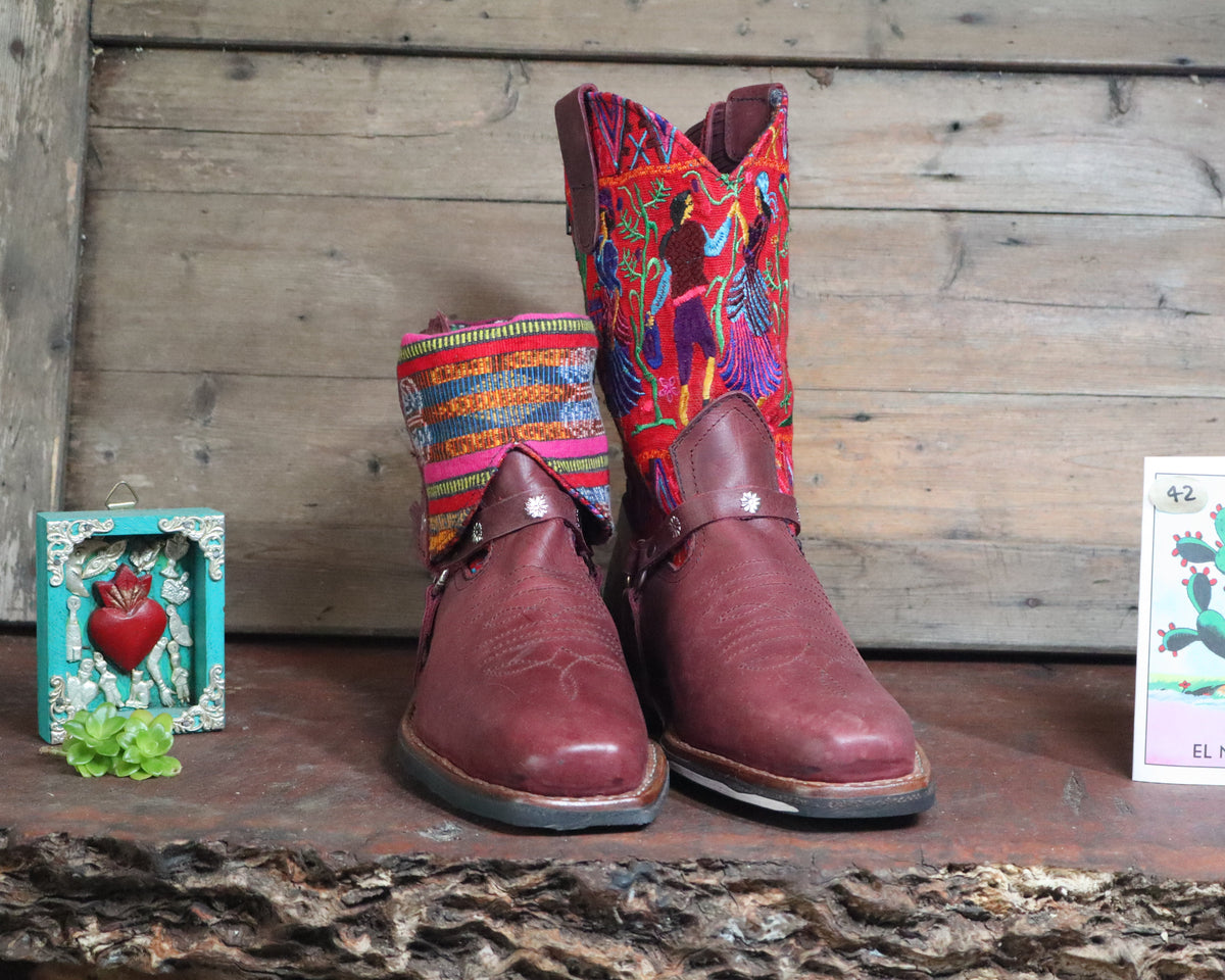 Size 42 - Blunt Toe Cowgirl Bling -Folk Dancer