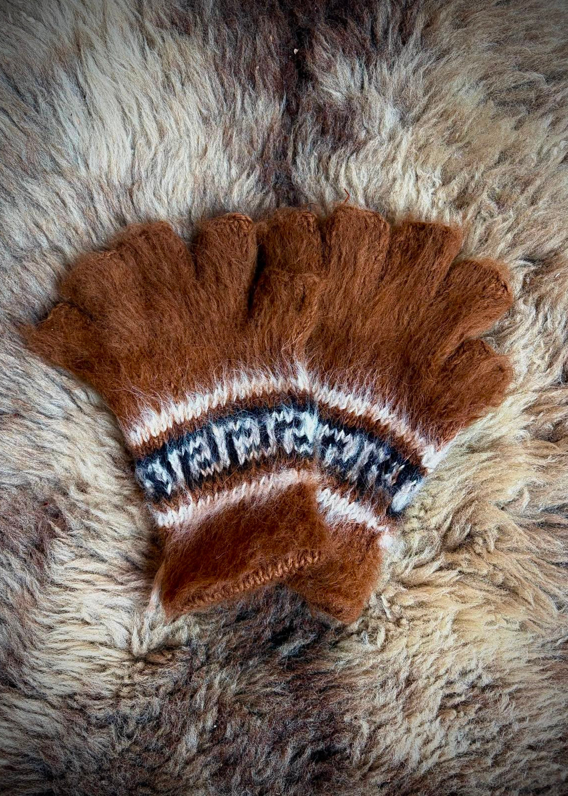 Alpaca Gloves - Milk Chocolate