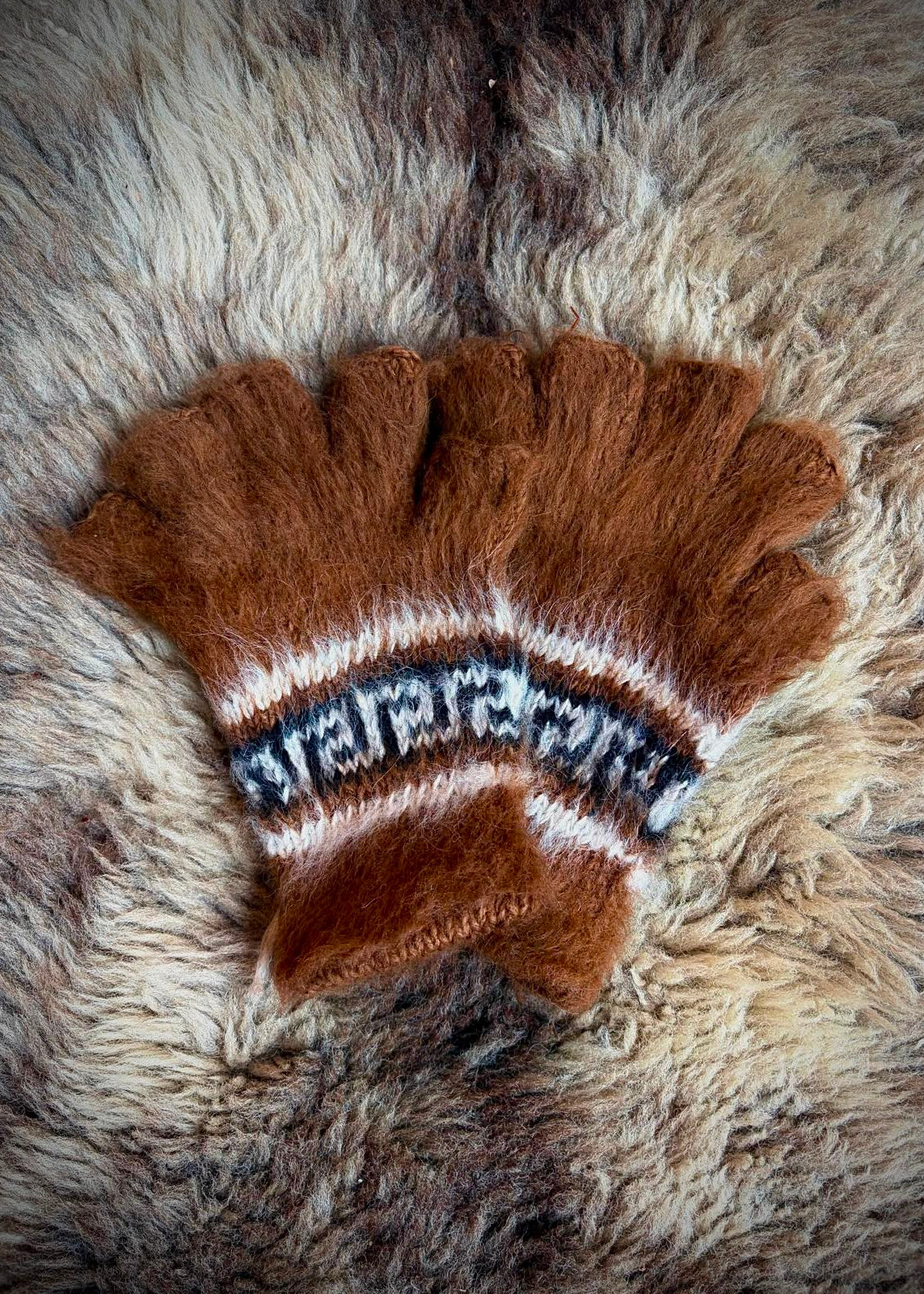 Alpaca Gloves - Chocolate Brown