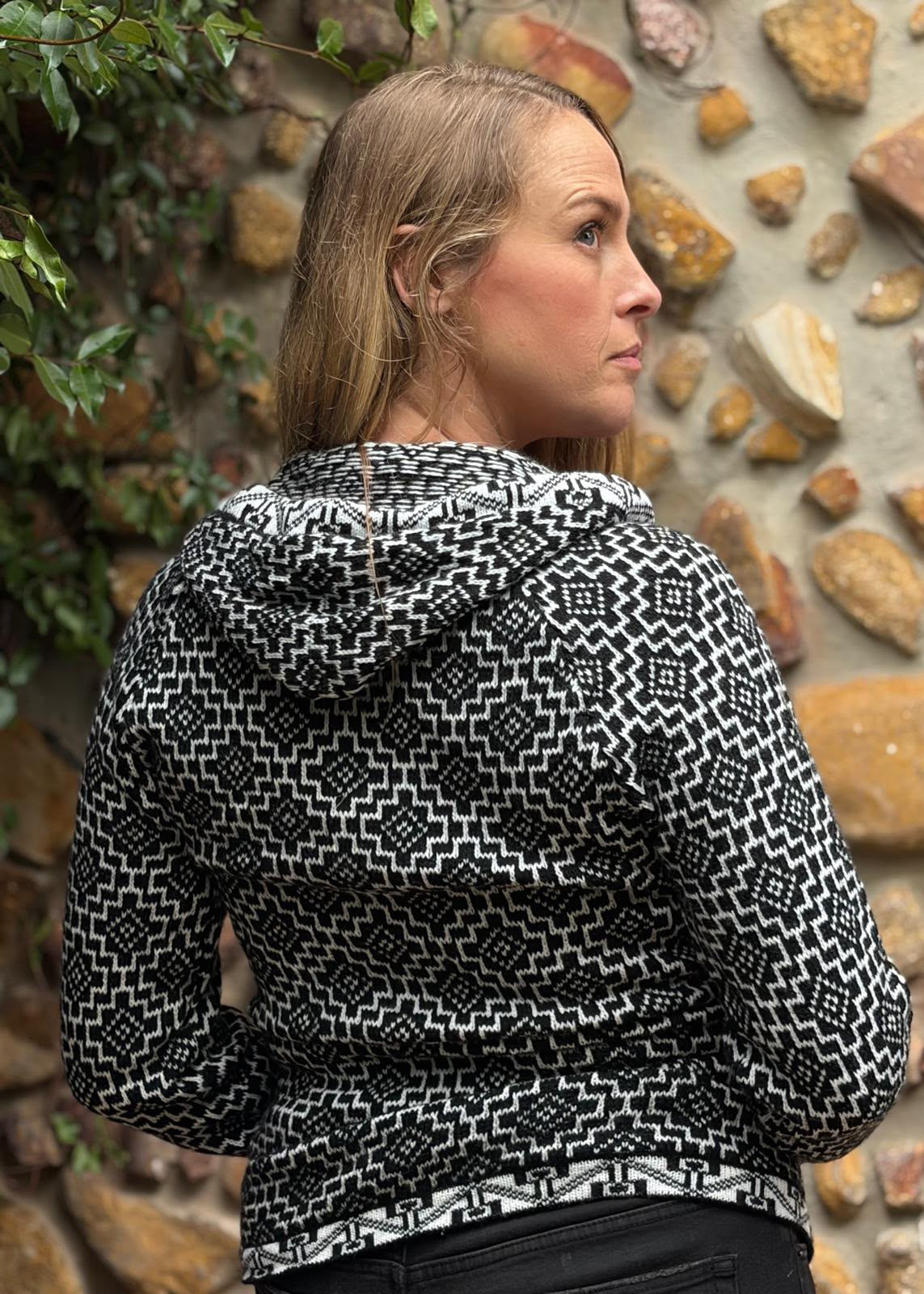 Onyx - Bolivian Alpaca Cardigan l Large