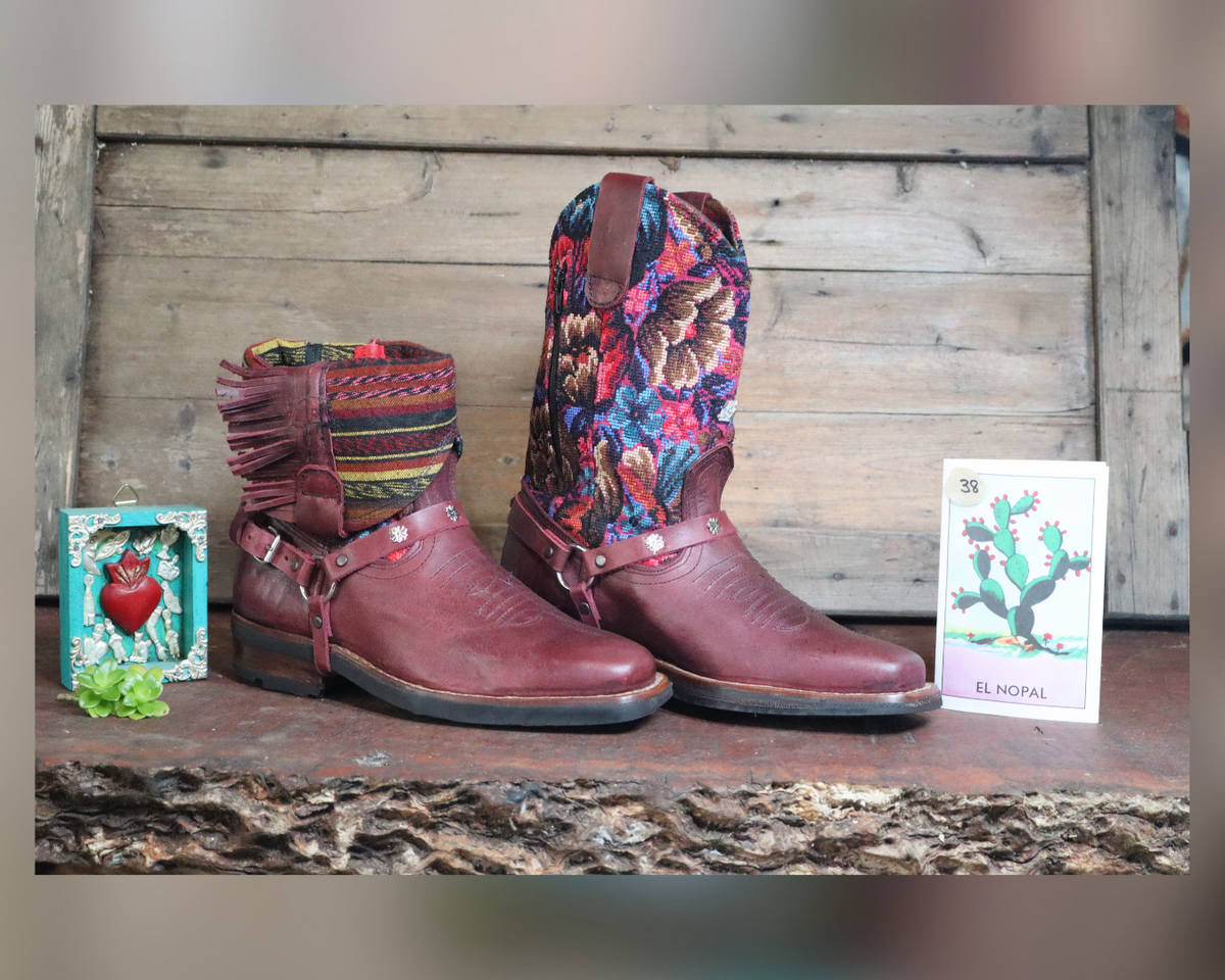 Size 38 - Blunt Toe Cowgirl Bling - Brown Flower
