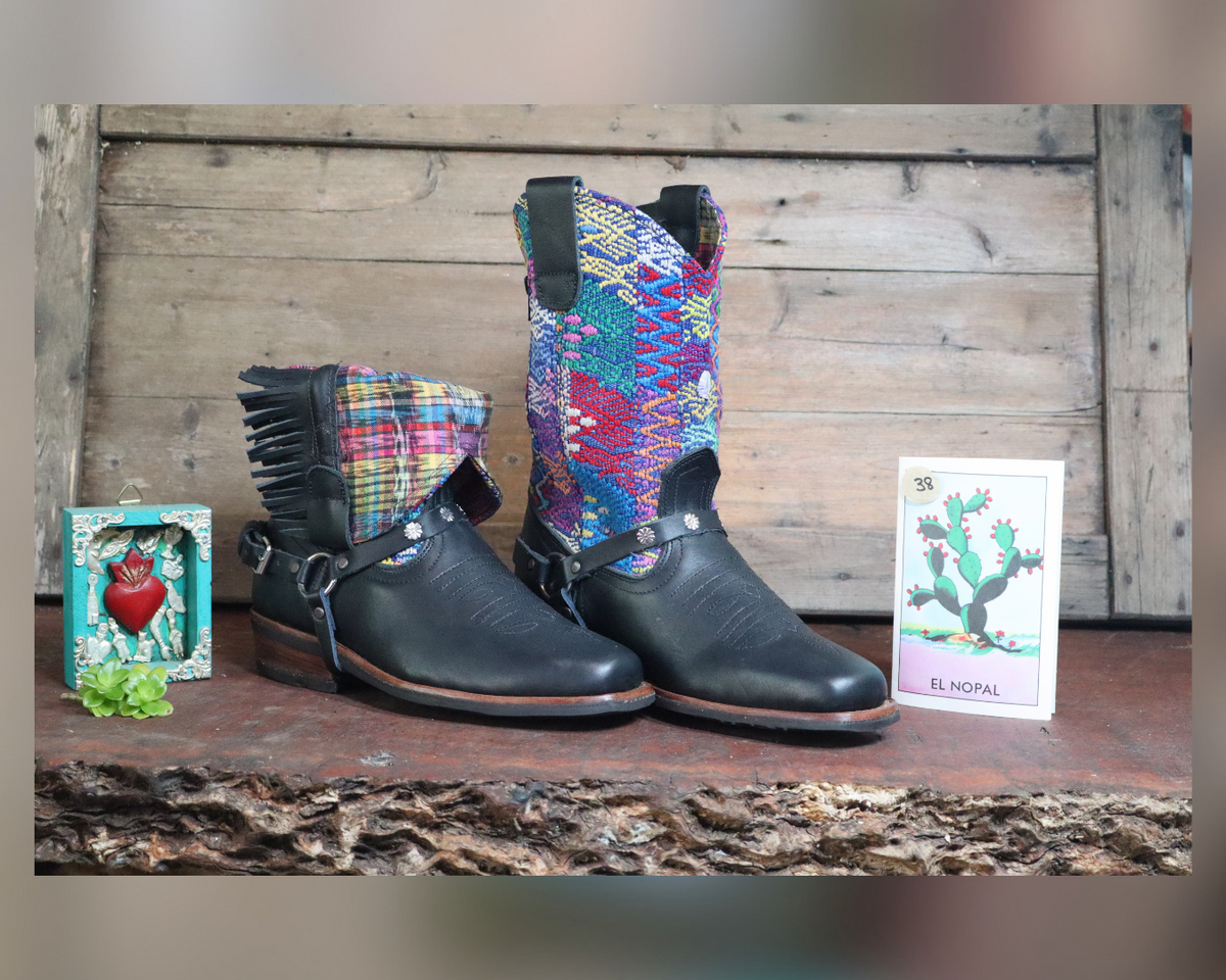 Size 38 - Blunt Toe Cowgirl Bling - Pastel Patterns