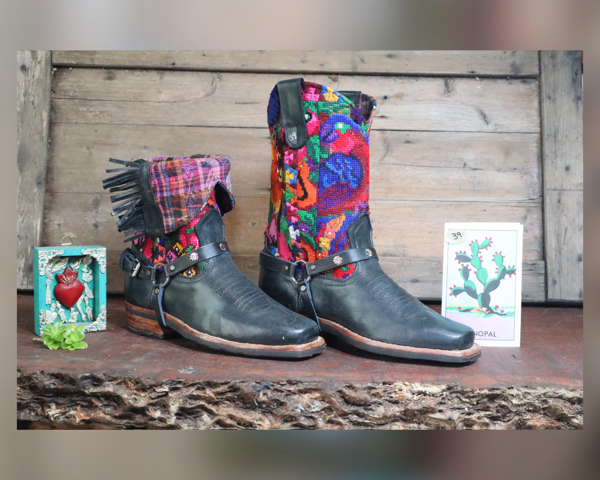 Size 39 - Blunt Toe Cowgirl Bling -Tropical Bird